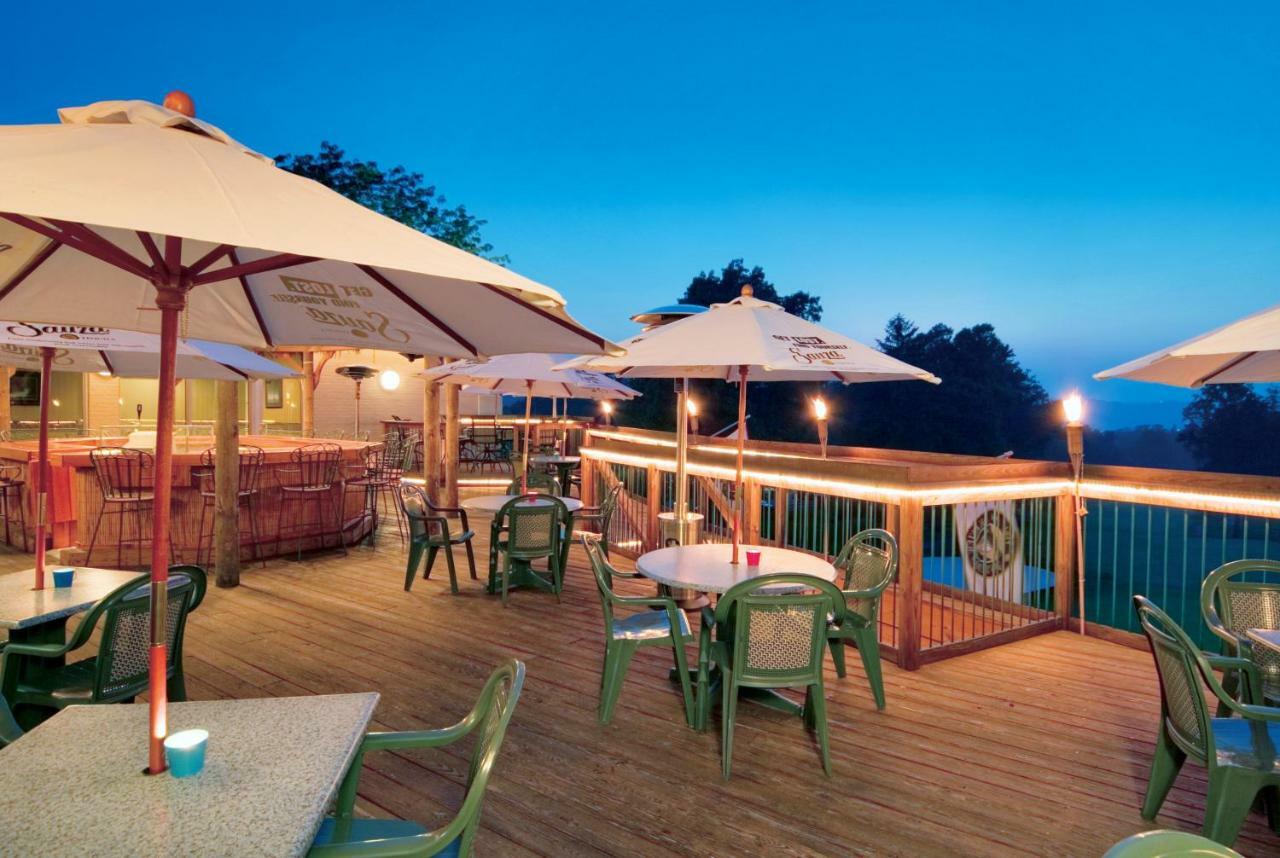 Lakeview Golf Resort Morgantown Exterior photo